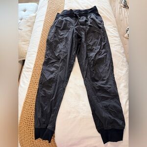 Lululemon joggers